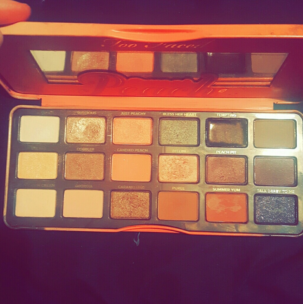 Too Faced Sweet Peach Palette